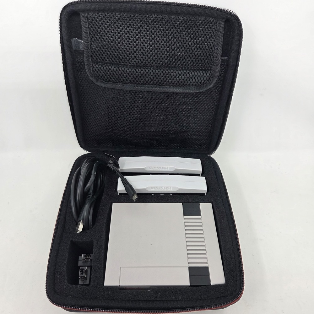 Nintendo NES Mini Classic Edition Console, Controller & Plugs Preinstalled Games